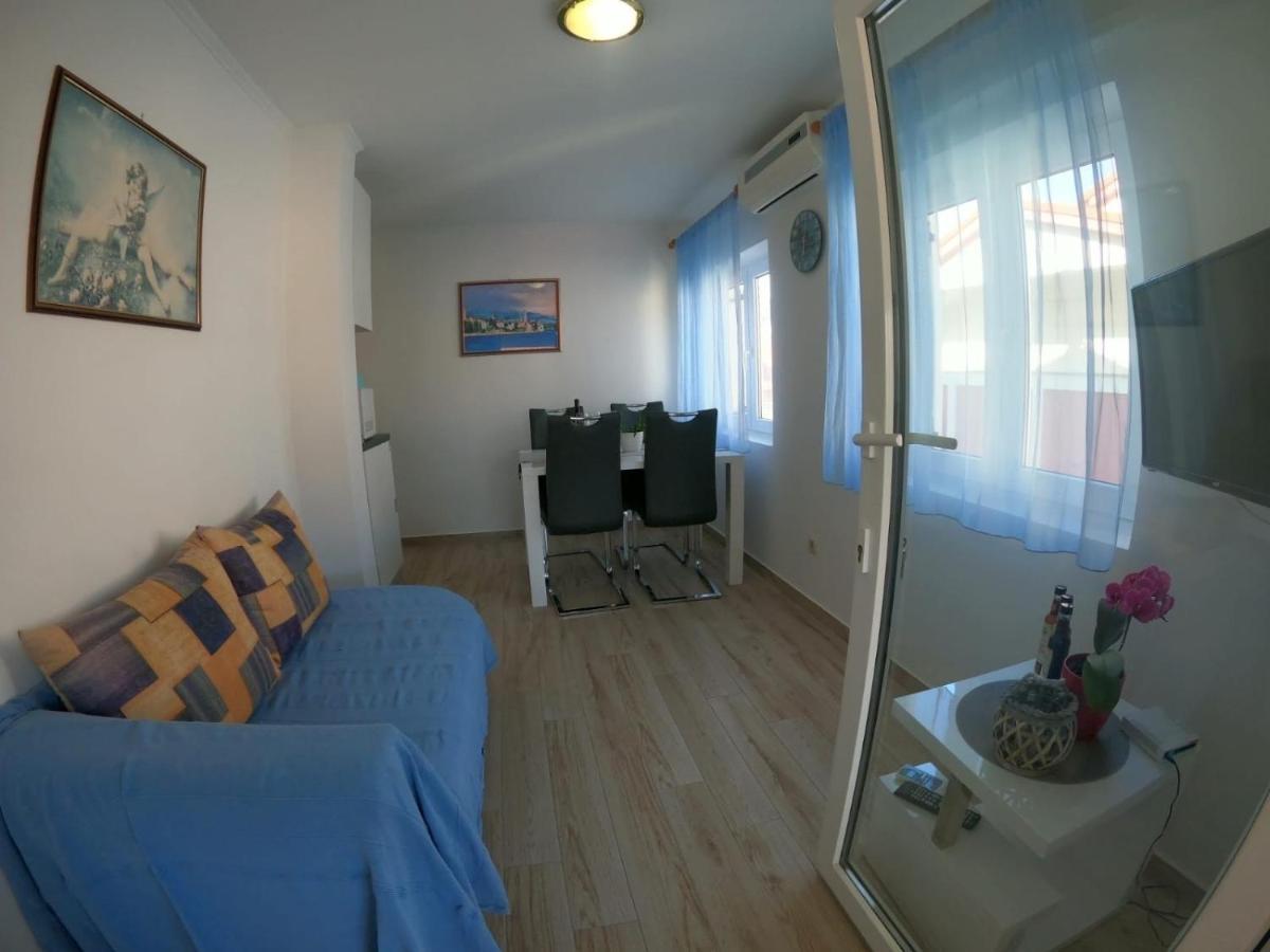 Apartments And Rooms By The Sea Palit, Rab - 5010 Exterior foto